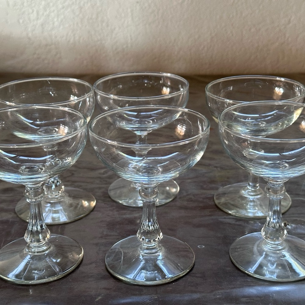 Clear Glass Coupe Cocktail Glasses - Set of 6